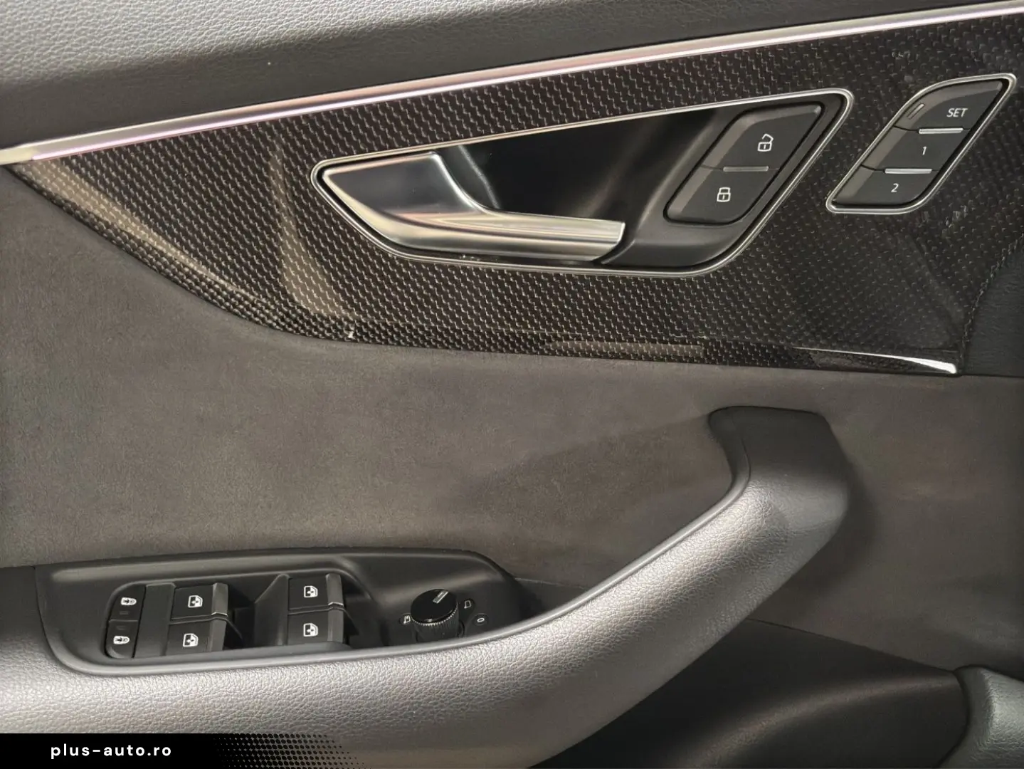 AUDI Q8 50 TDI quattro competition   S-Line AHK Pano