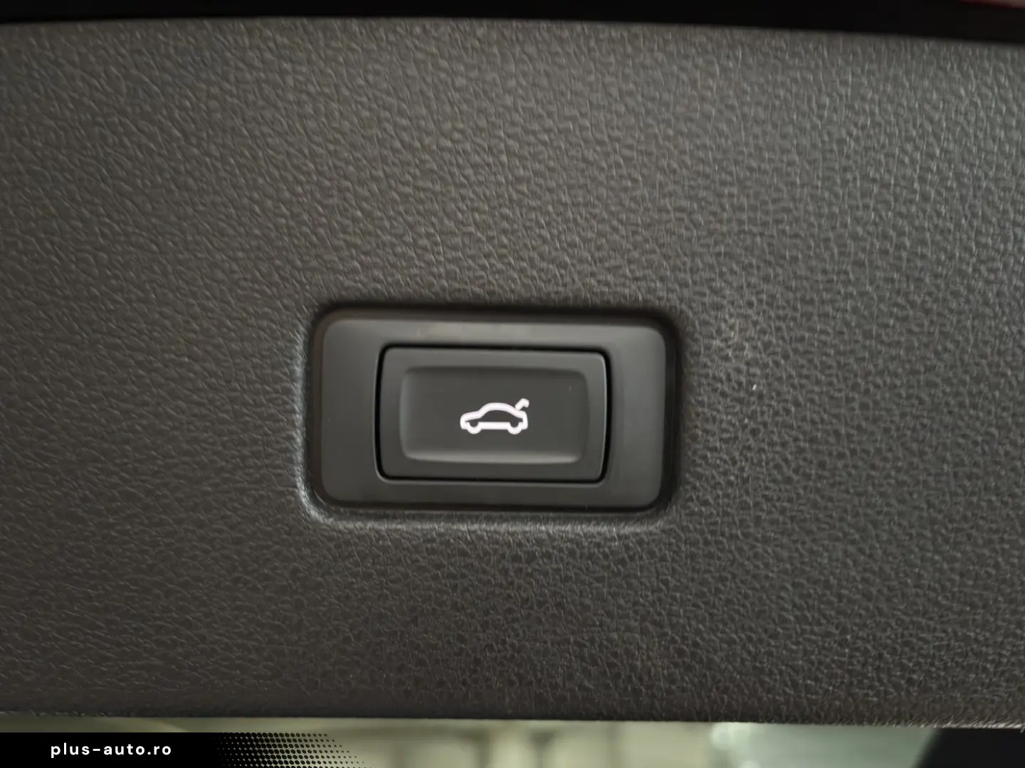 AUDI Q8 50 TDI quattro competition   S-Line AHK Pano