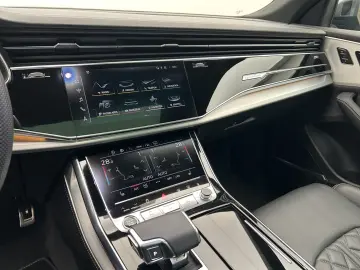 AUDI Q8 50 TDI qu S line tip Air B&O Pano Standh Matr