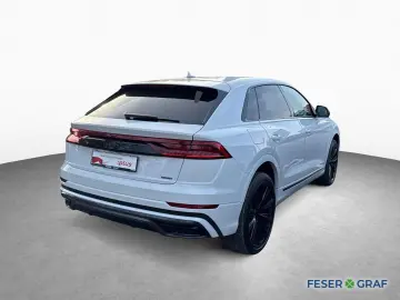 AUDI Q8 50 TDI qu S line competition plus Pano-HuD Na