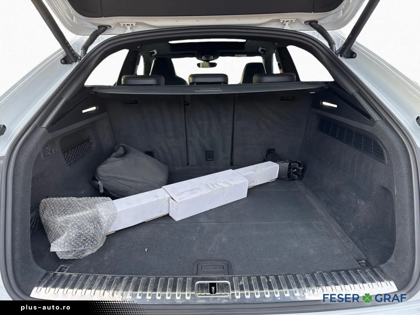 AUDI Q8 50 TDI qu S line competition plus Pano-HuD Na