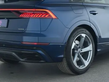 AUDI Q8 50 quattro AHK MATRIX-LED 360 Kamera ACC Navi