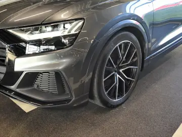 AUDI Q8 50 TDI quattro S line Pano HD-Matrix AHK