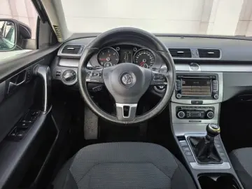 VW PASSAT B7   An 2011   Motor 2 0