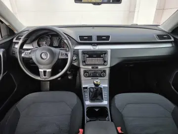 VW PASSAT B7   An 2011   Motor 2 0