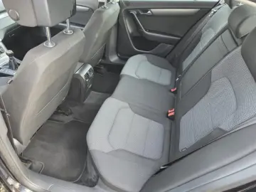 VW PASSAT B7   An 2011   Motor 2 0