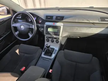 VW PASSAT   An 2006   Motor 2 0 DIESEL