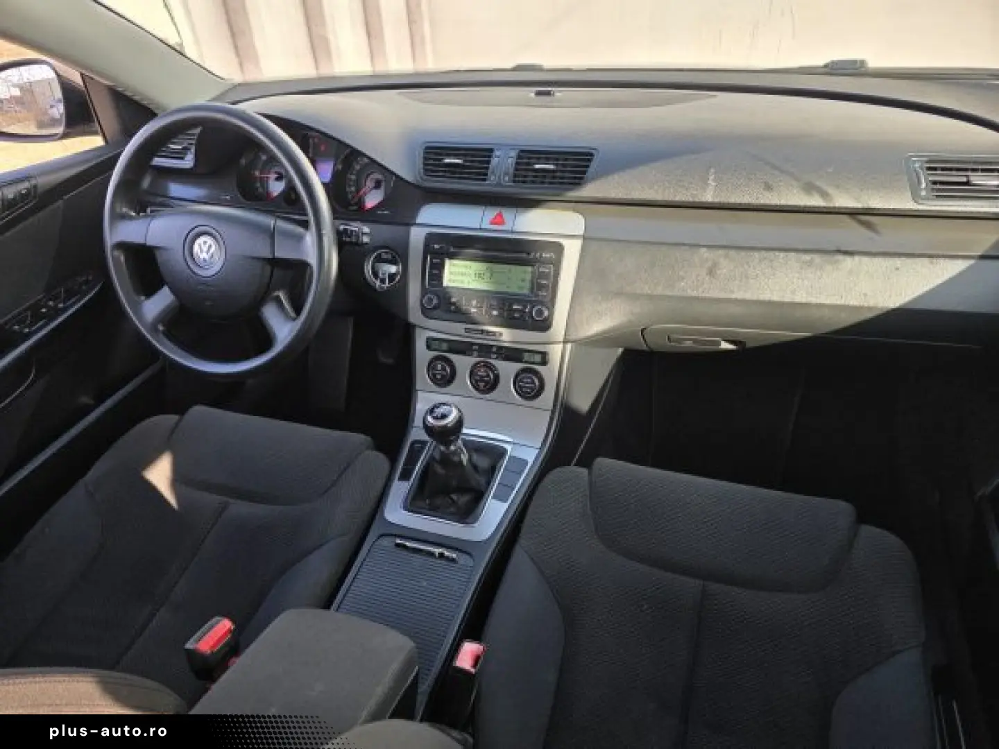 VW PASSAT   An 2006   Motor 2 0 DIESEL