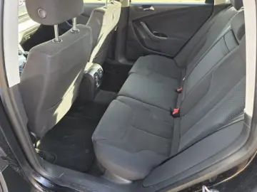 VW PASSAT   An 2006   Motor 2 0 DIESEL