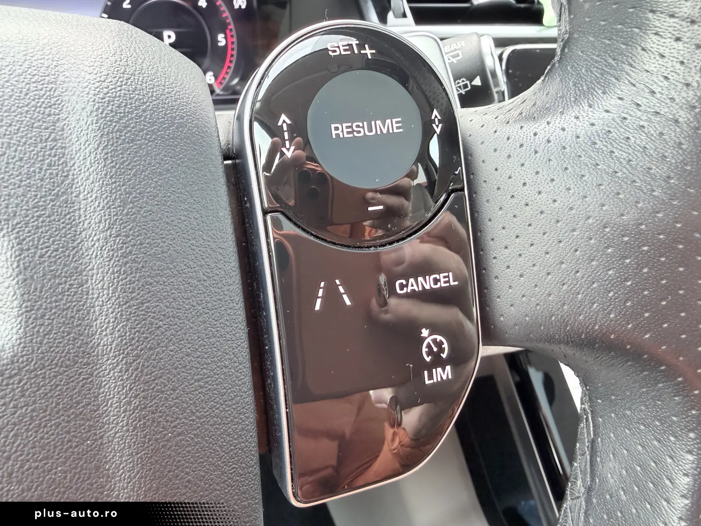 Range Rover Velar R-Dinamic 240 S