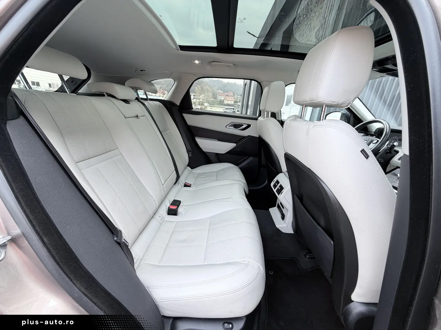 Range Rover Velar R-Dinamic 240 S