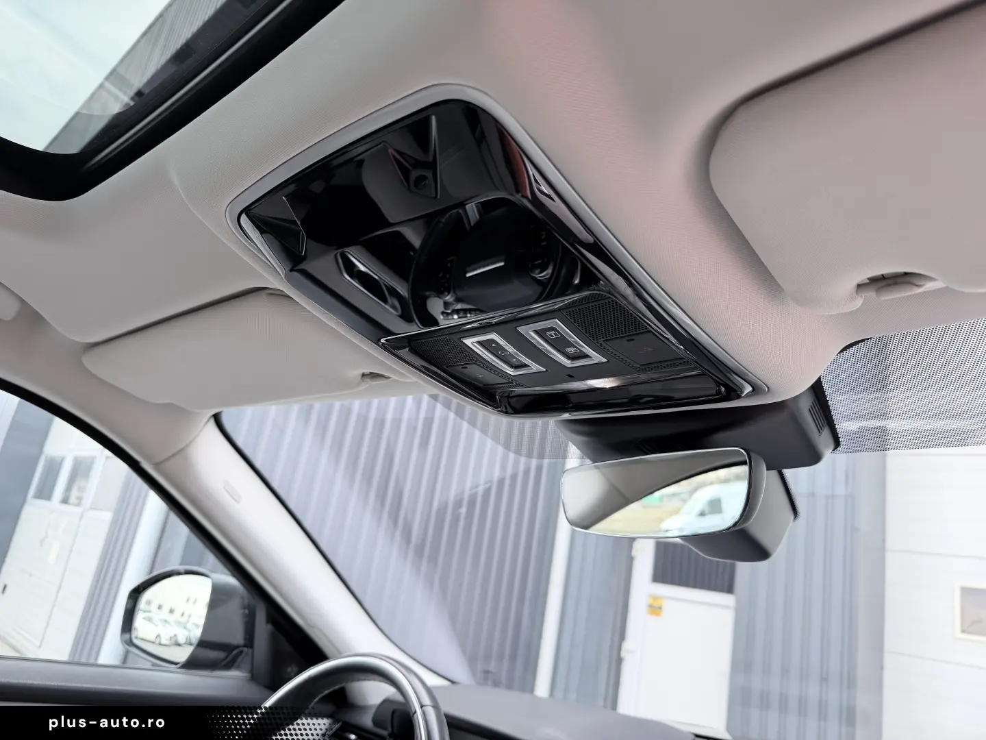 Range Rover Velar R-Dinamic 240 S