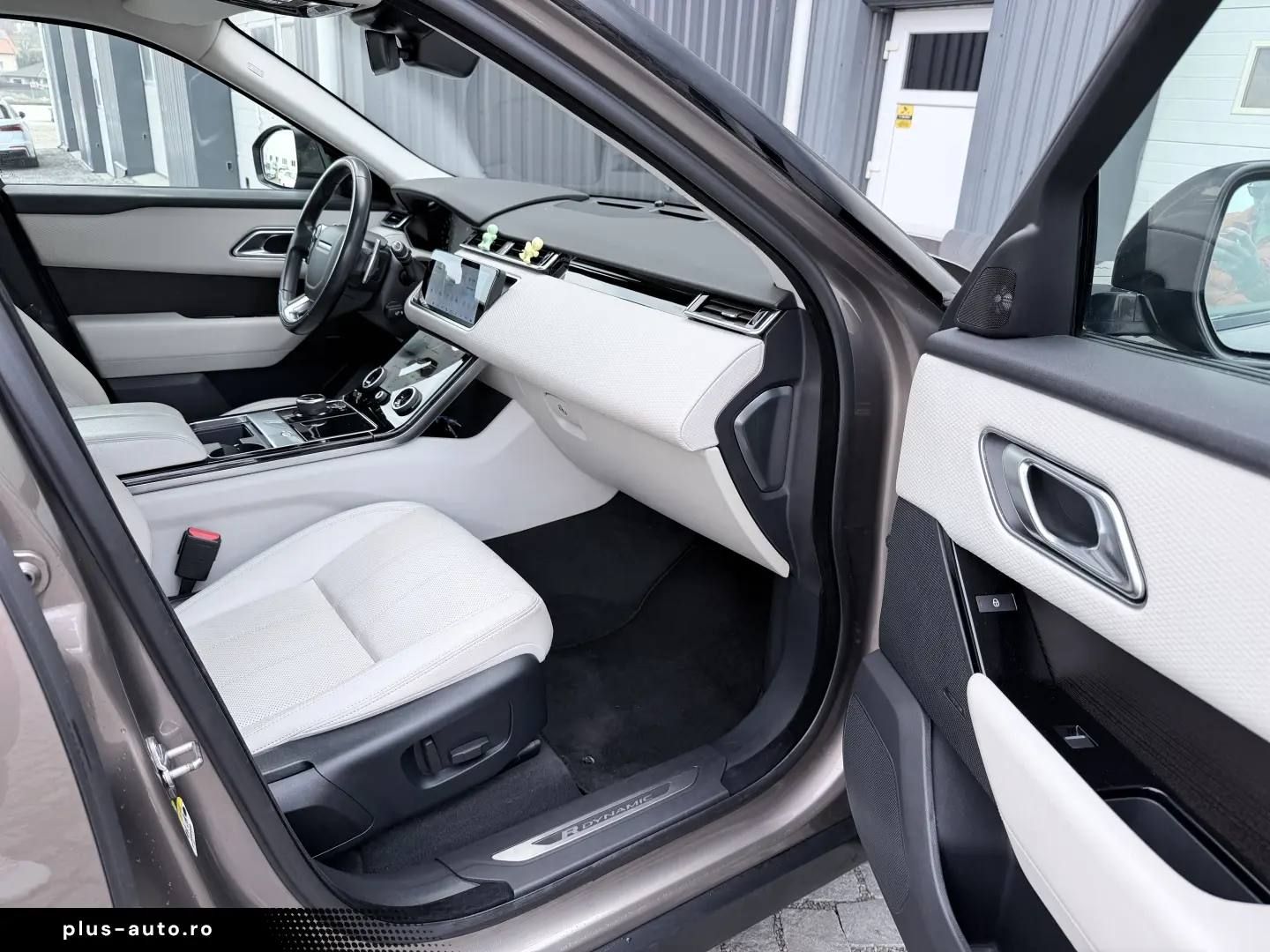 Range Rover Velar R-Dinamic 240 S