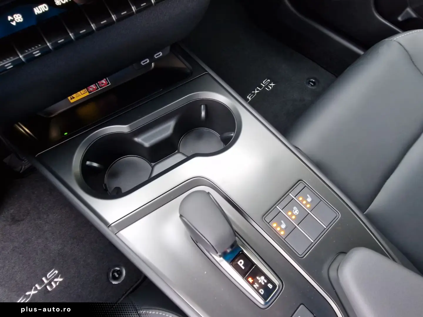 Lexus UX 300h F Sport Design ACC FLA SpurH LM