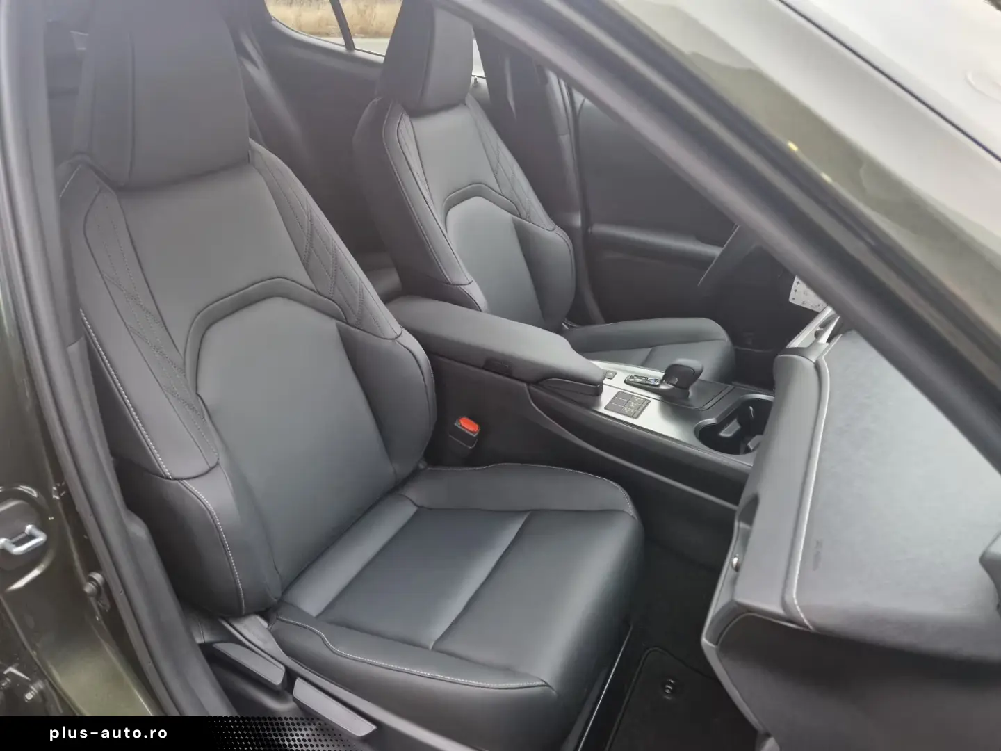 Lexus UX 300h F Sport Design ACC FLA SpurH LM