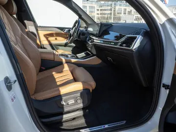 BMW X5 xDrive 30d M-Sport AHK NAVI H K LED KEYLESS H