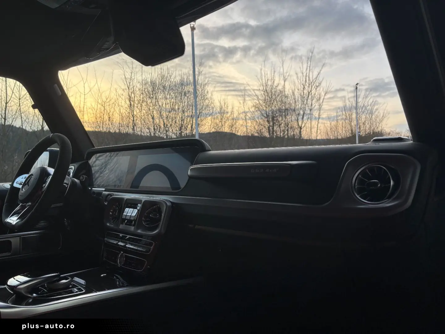 MERCEDES-BENZ G 63 AMG 4x4² Magno Burmester