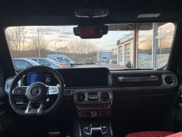 MERCEDES-BENZ G 63 AMG 4x4² Magno Burmester