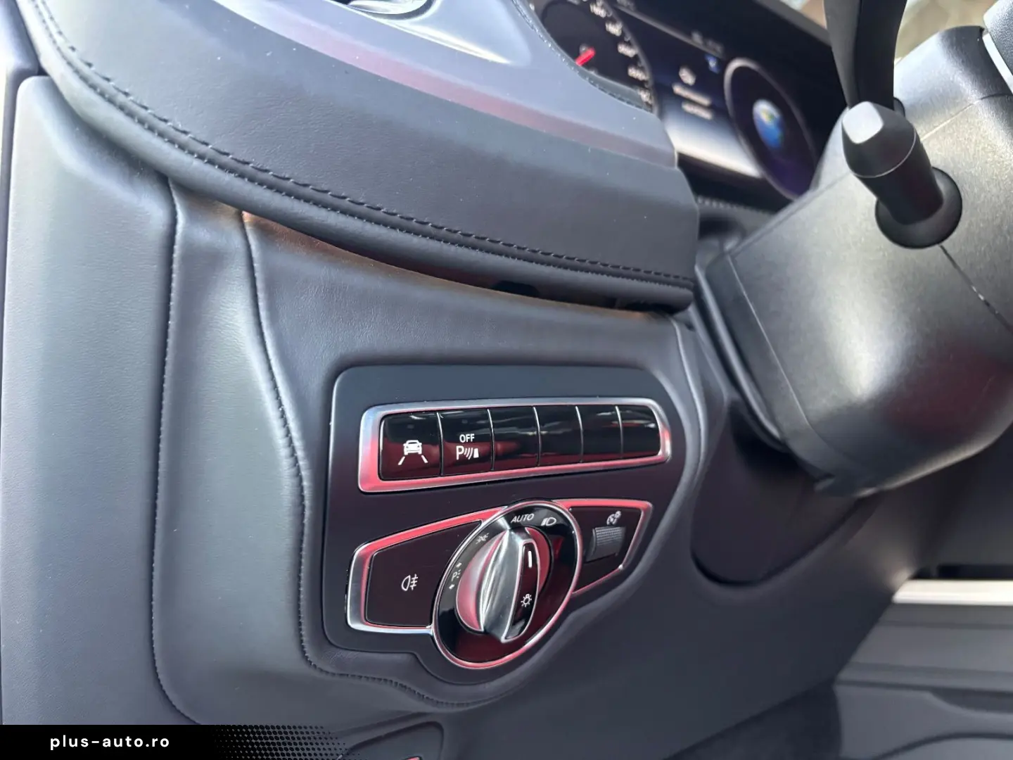 MERCEDES-BENZ G 63 AMG 4x4² Magno Burmester