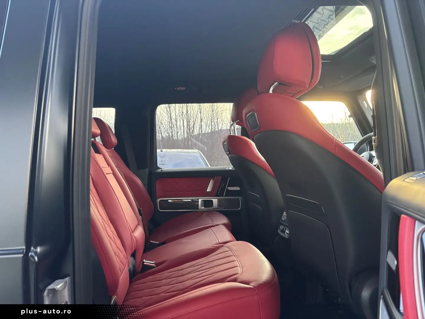 MERCEDES-BENZ G 63 AMG 4x4² Magno Burmester