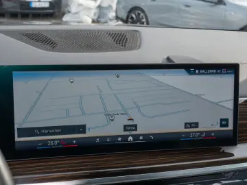 BMW X5 xDrive 30d M SPORT LED AHK HUD NAVI H K MEM K