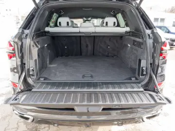 BMW X5 xDrive 30d M SPORT LED AHK HUD NAVI H K MEM K