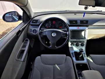 VW PASSAT   An 2006   Motor 2 0 DIESEL