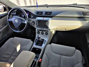 VW PASSAT   An 2006   Motor 2 0 DIESEL