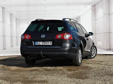 VW PASSAT   An 2006   Motor 2 0 DIESEL