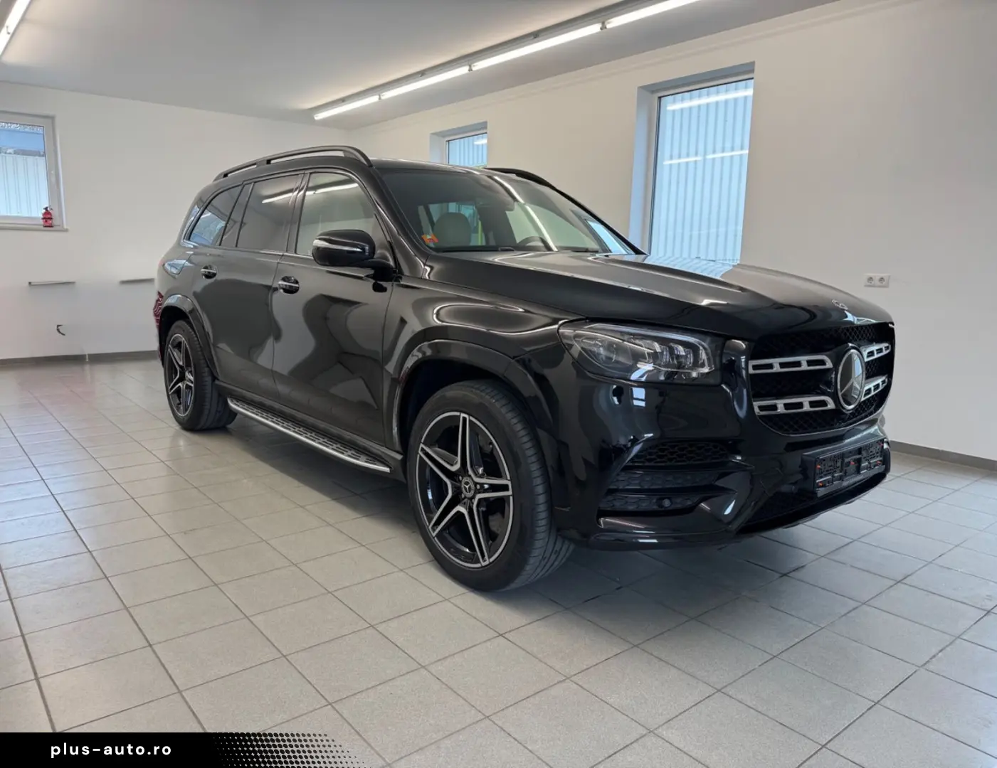 MERCEDES-BENZ GLS 400D Pano Multibeam AMG AHK 7Sitze