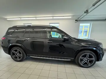 MERCEDES-BENZ GLS 400D Pano Multibeam AMG AHK 7Sitze