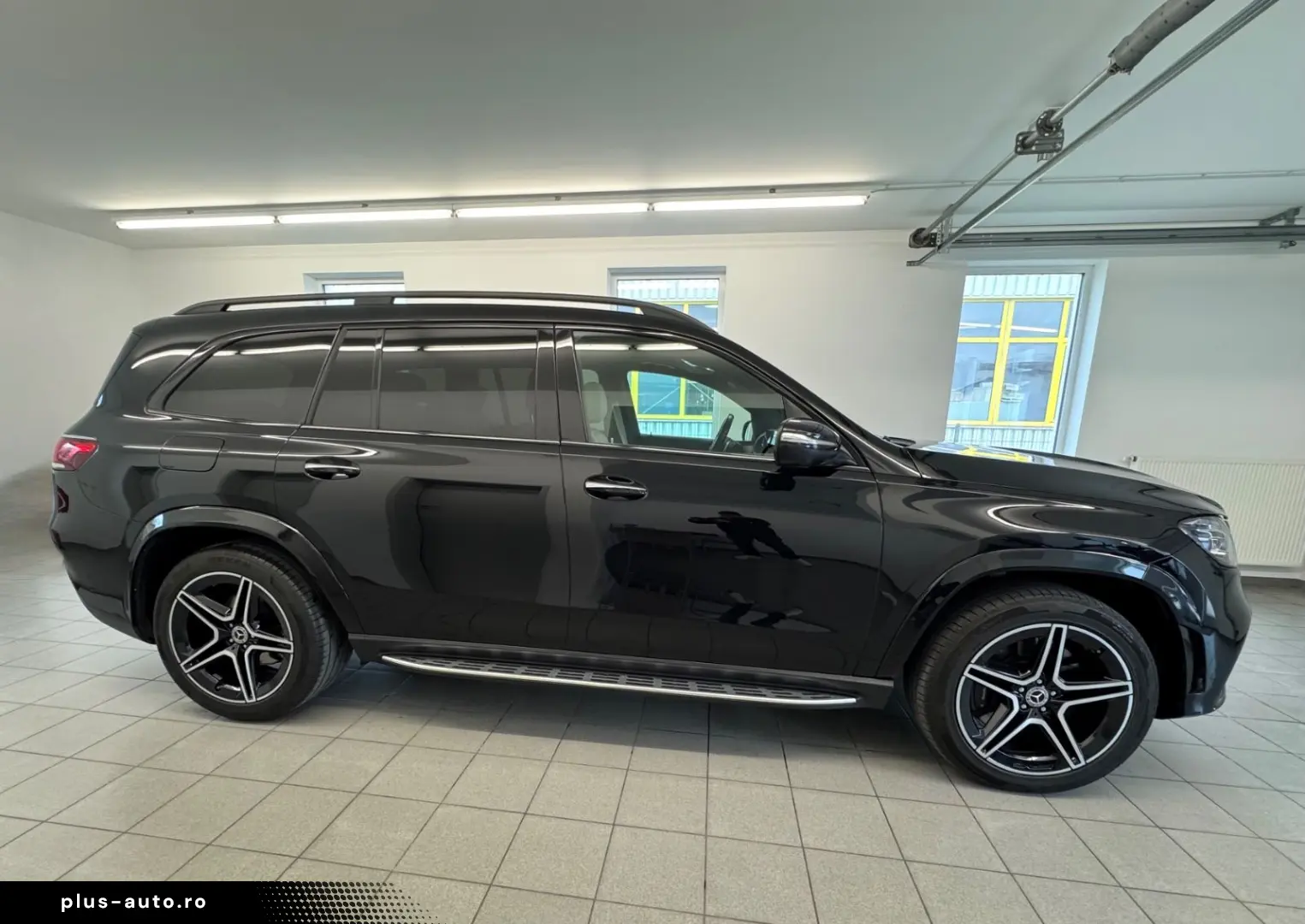 MERCEDES-BENZ GLS 400D Pano Multibeam AMG AHK 7Sitze