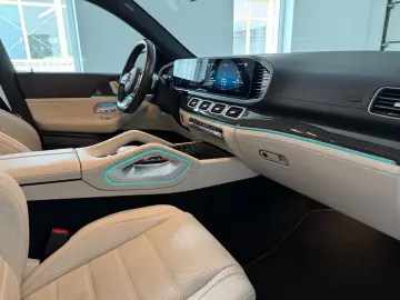 MERCEDES-BENZ GLS 400D Pano Multibeam AMG AHK 7Sitze