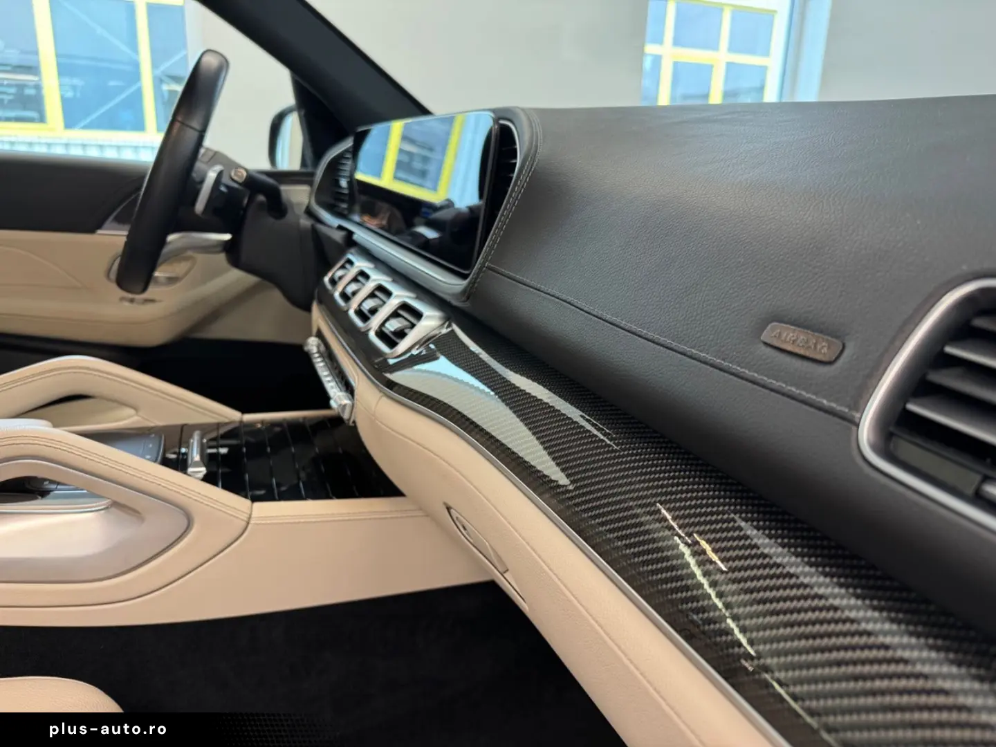 MERCEDES-BENZ GLS 400D Pano Multibeam AMG AHK 7Sitze