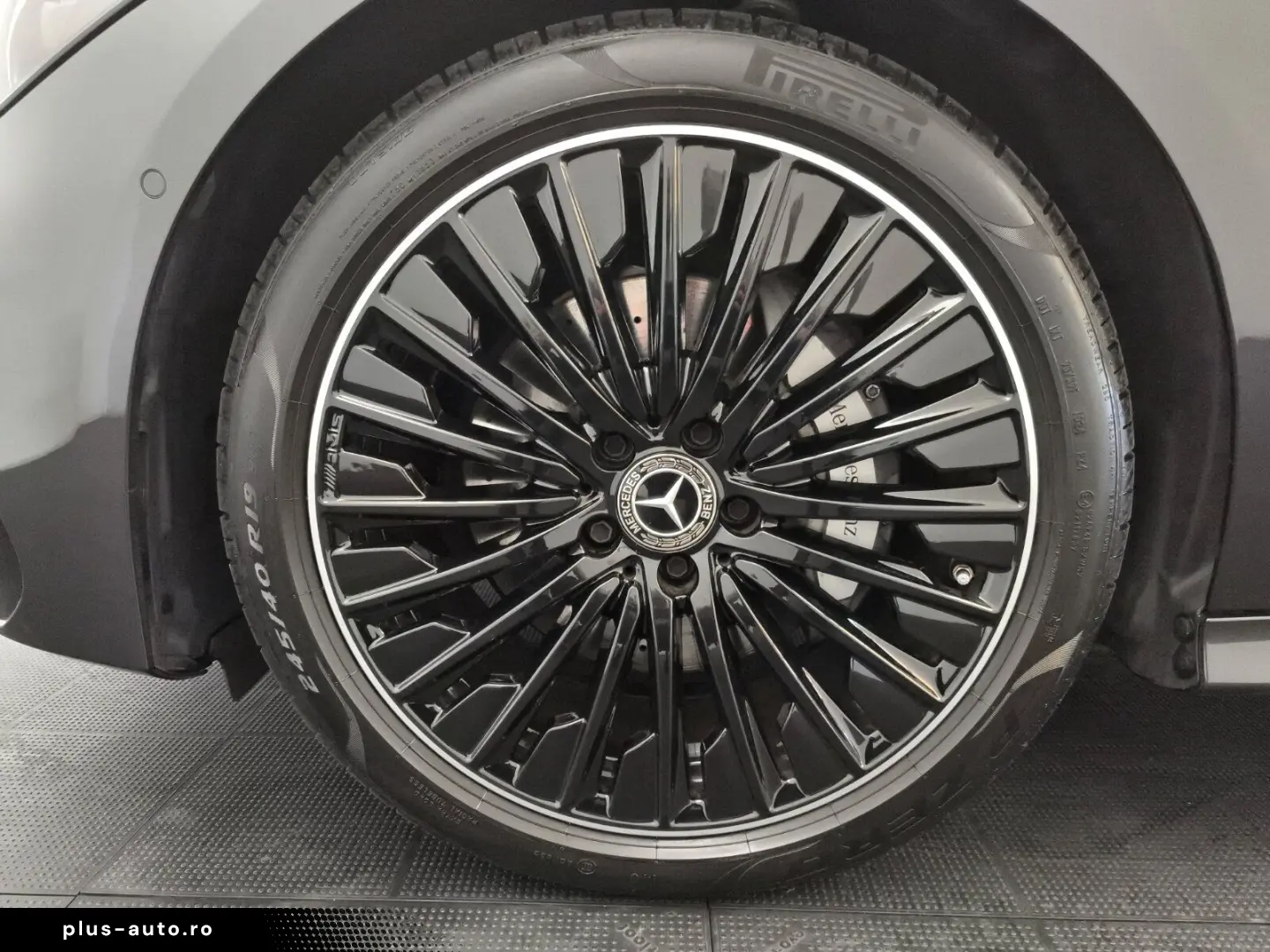 MERCEDES-BENZ CLE 200 AMG Advanced  AHK Akustik