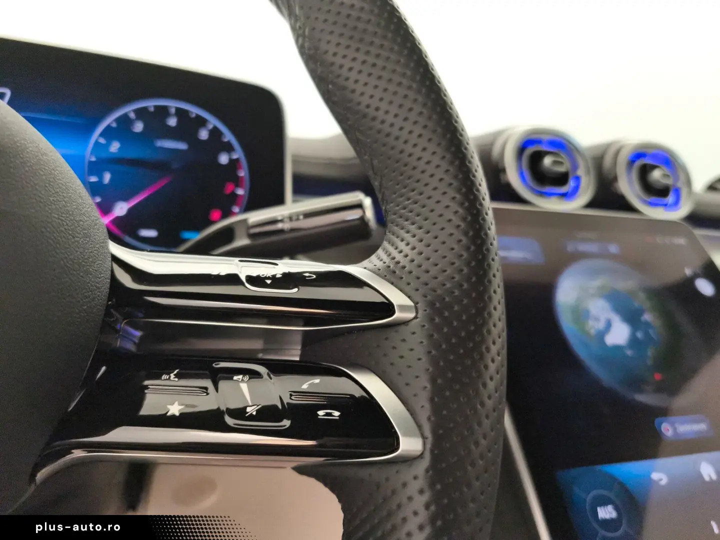 MERCEDES-BENZ CLE 200 AMG Advanced  AHK Akustik