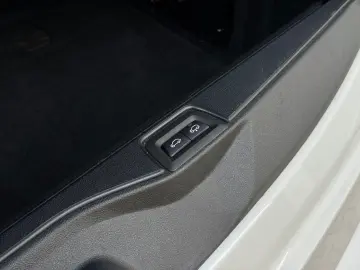 BMW X5 xD30d MSport Laser Pano Luft ACC H&K 7Sitzer