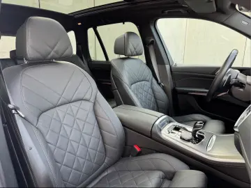 BMW X5 xD30d MSport Laser Pano Luft ACC H&K 7Sitzer