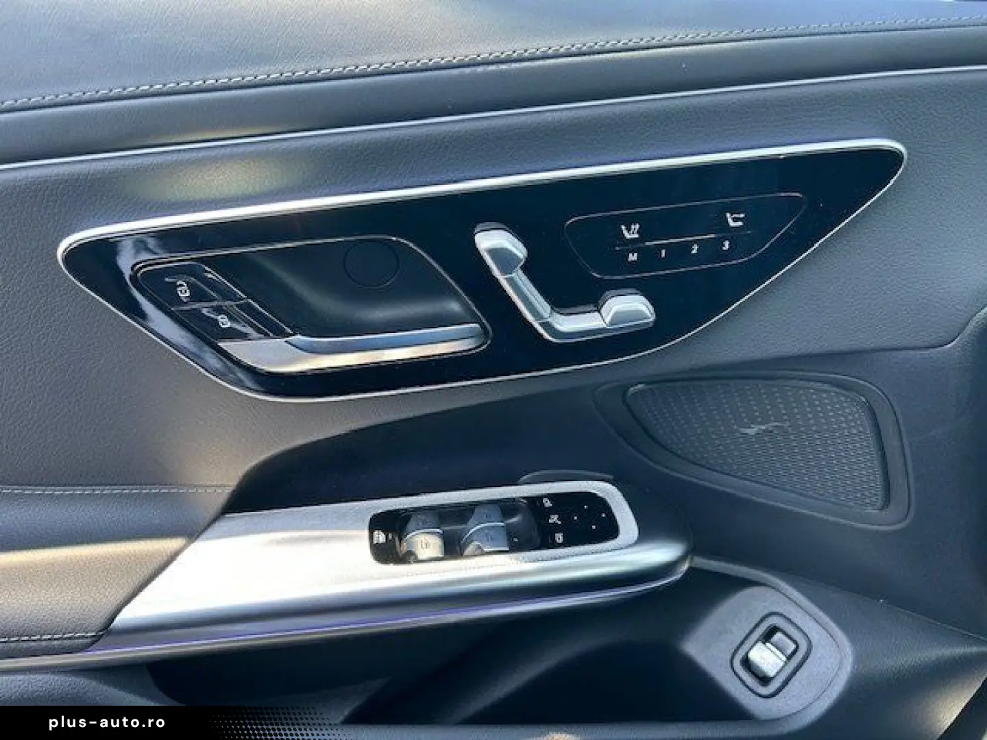 MERCEDES-BENZ CLE300 4M Cabrio AMG Premium 360  Distr. Night