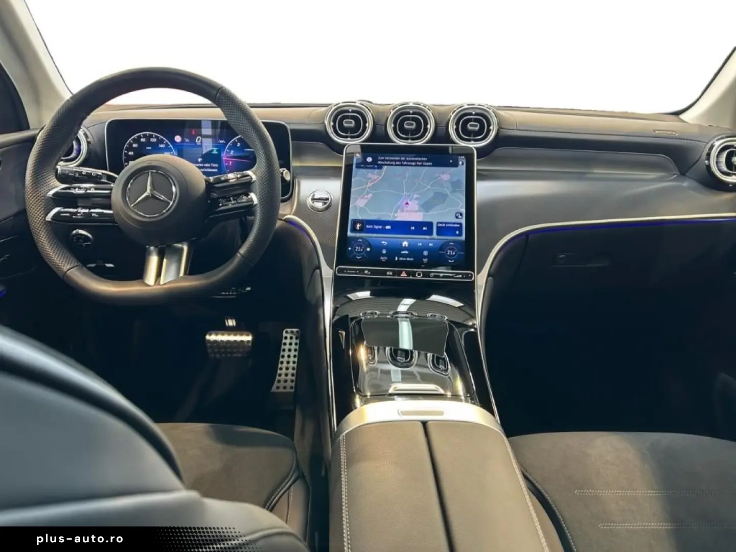 MERCEDES-BENZ GLC 300 4matic AMG AMG MBUX Night AHK Pano SHD