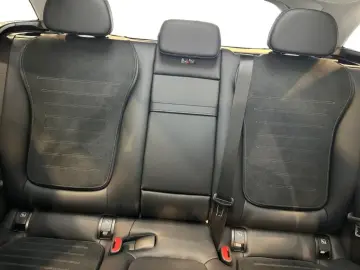 MERCEDES-BENZ GLC 300 4matic AMG AMG MBUX Night AHK Pano SHD