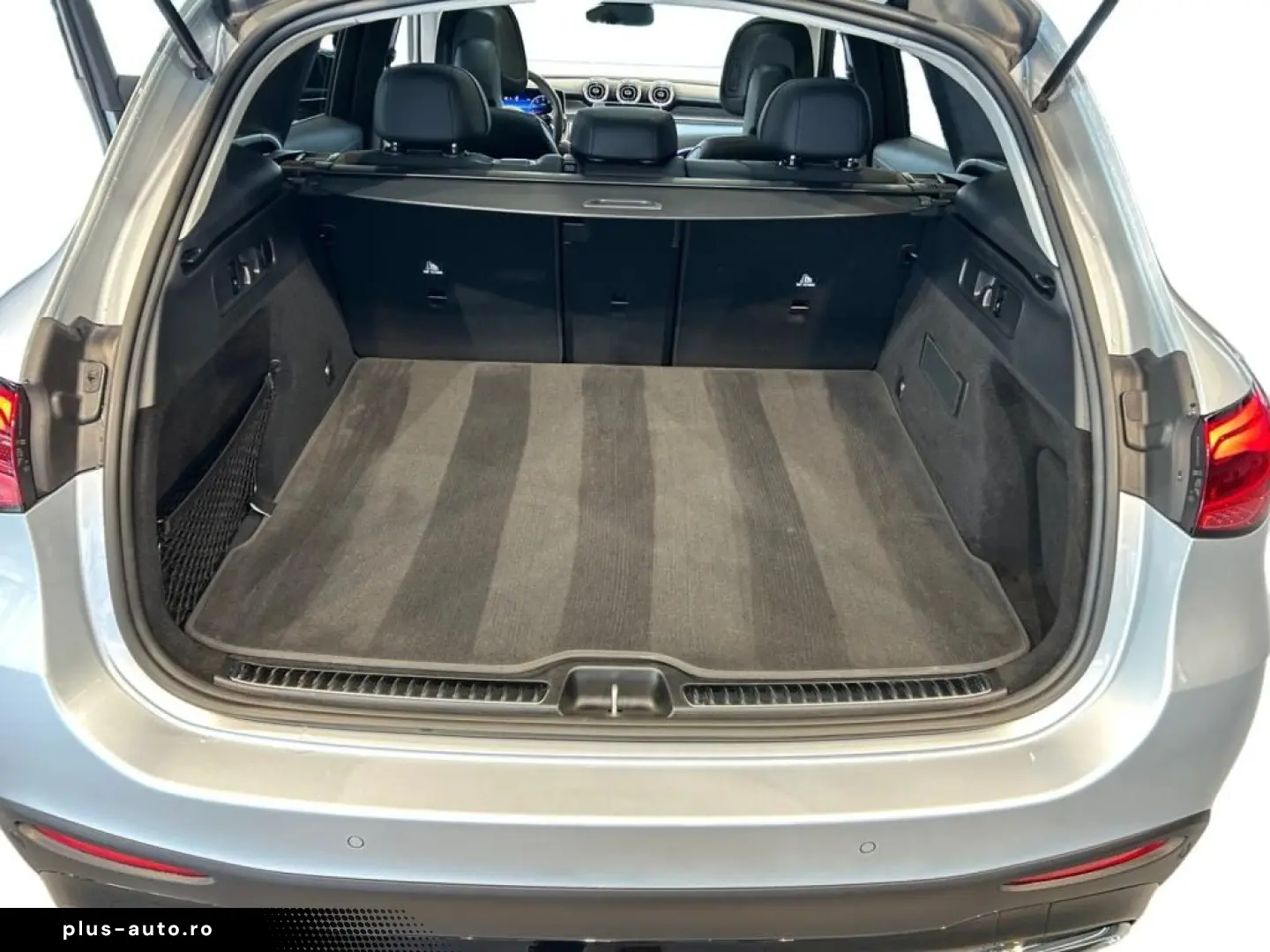 MERCEDES-BENZ GLC 300 4matic AMG AMG MBUX Night AHK Pano SHD