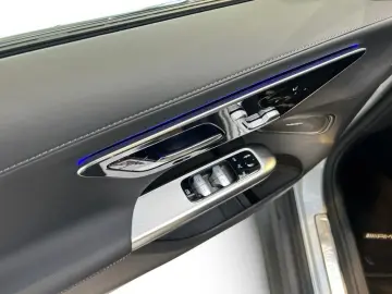 MERCEDES-BENZ GLC 300 4matic AMG AMG MBUX Night AHK Pano SHD