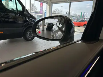 MERCEDES-BENZ GLC 300 4matic AMG AMG MBUX Night AHK Pano SHD