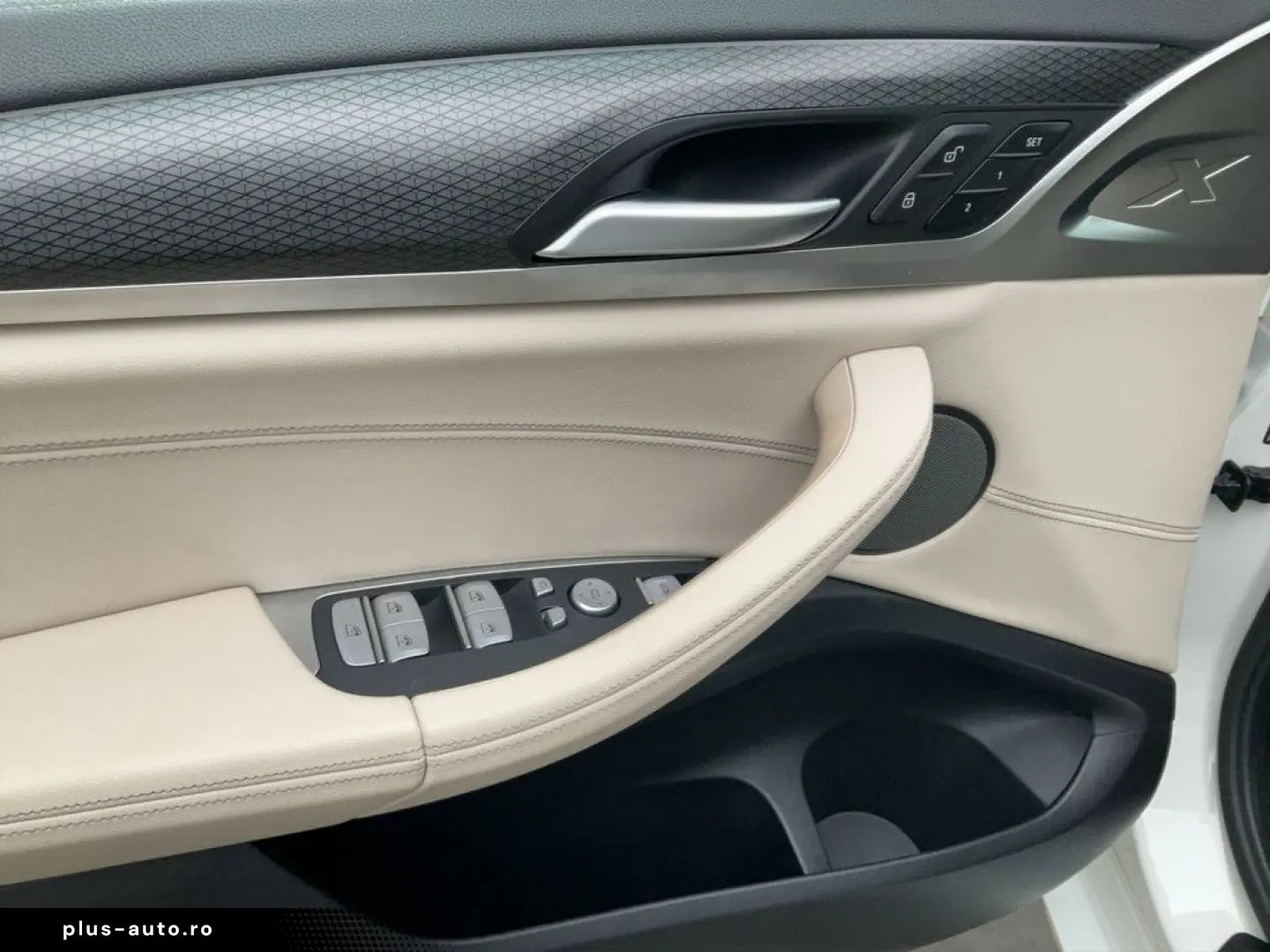 BMW X4 M40d xDrive LASER NAVI HUD PANO 360  21  AHK