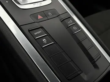 PORSCHE Cayman 718 KAMERA NAVIGATION SITZHEIZUNG