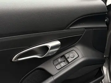 PORSCHE Cayman 718 KAMERA NAVIGATION SITZHEIZUNG