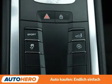 PORSCHE 2.0 Aut. NAV XENON CAM PDC SHZ ALU KLIMA