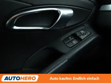 PORSCHE 2.0 Aut. NAV XENON CAM PDC SHZ ALU KLIMA