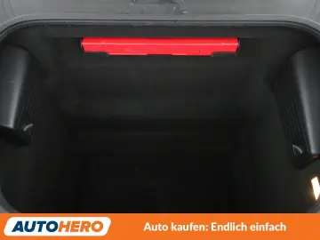 PORSCHE 2.0 Aut. NAV XENON CAM PDC SHZ ALU KLIMA